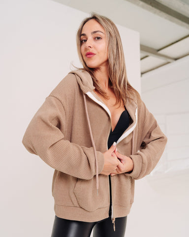 Felpa beige donna con cappuccio made in Italy